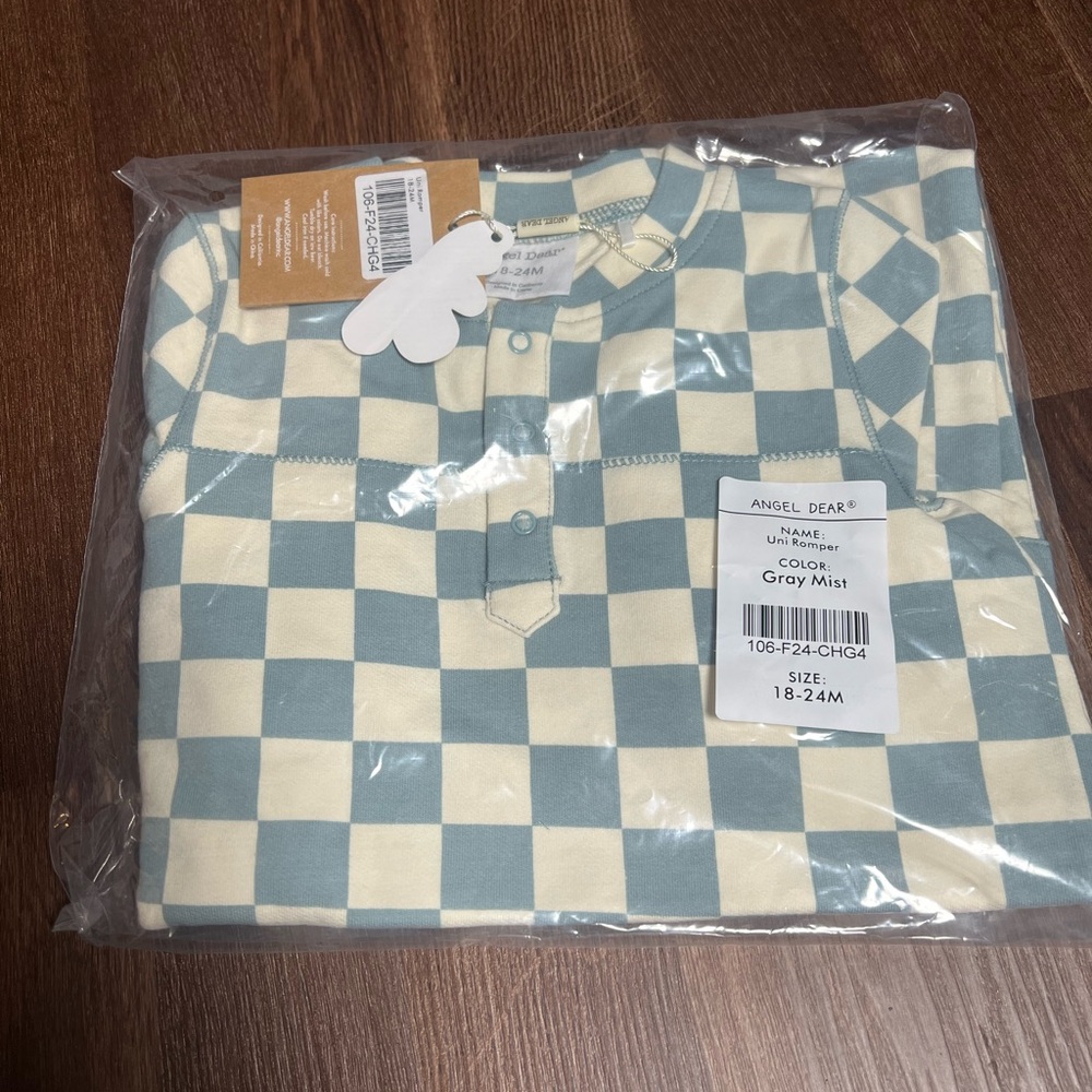 Angel Dear Checkered Uniromper - Picture 3 of 3